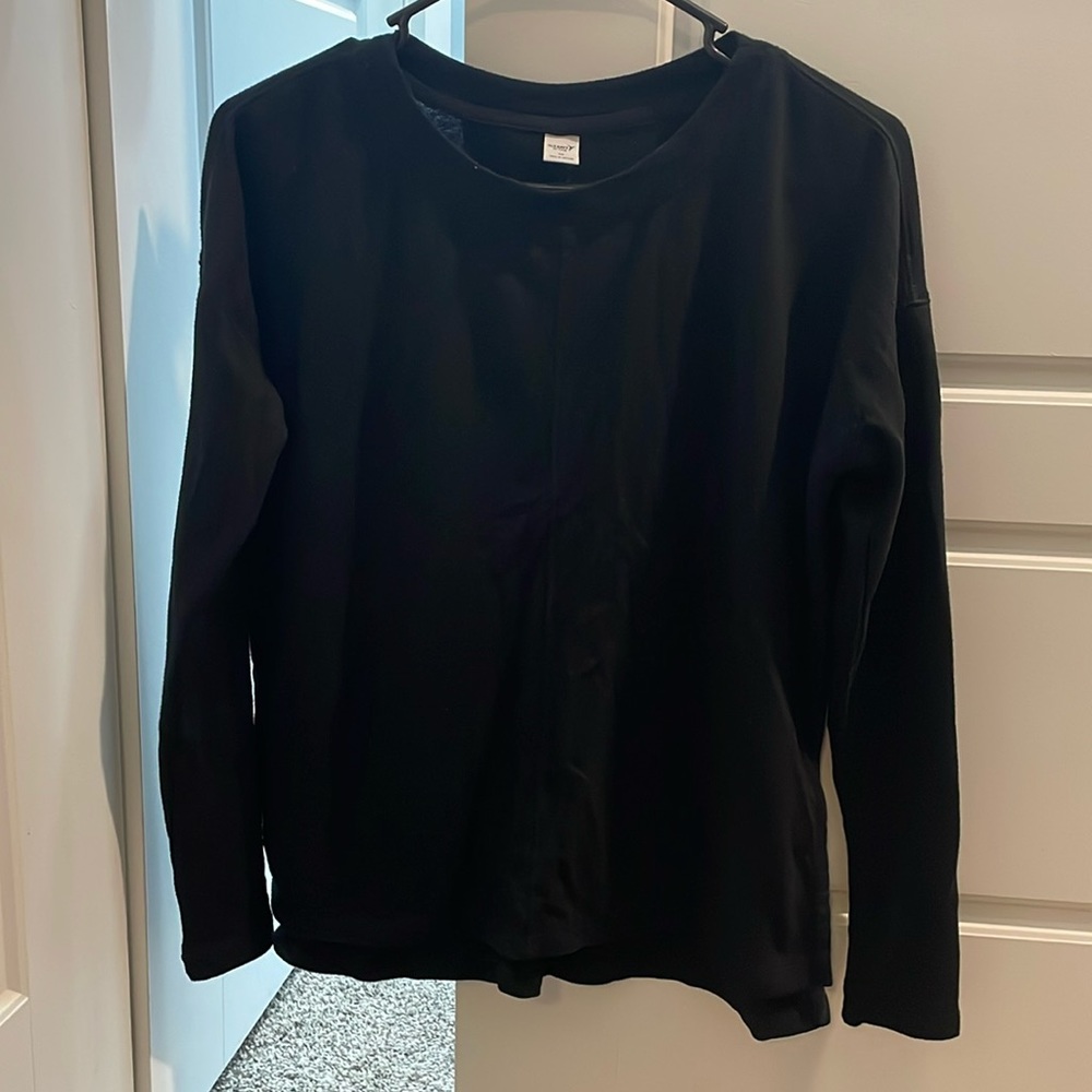 Old navy long sleeve tee